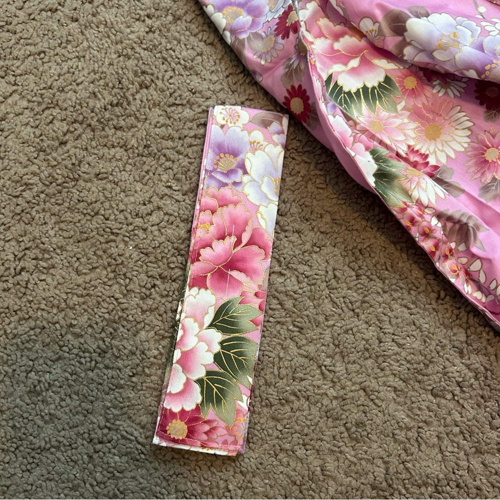 NWT Smithsonian Flowers in Bloom Yukata Kimono Robe Pink Small - Picture 7 of 7